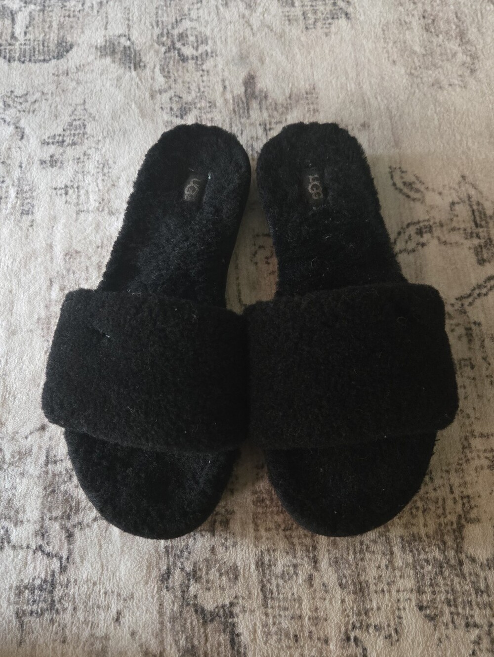 Ugg Cozette Slippers Slides Black Sheepskin Fur Size 9 Uggs